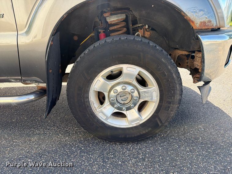 image for item FK0212 2012 Ford F350 Super Duty Crew Cab pickup truck