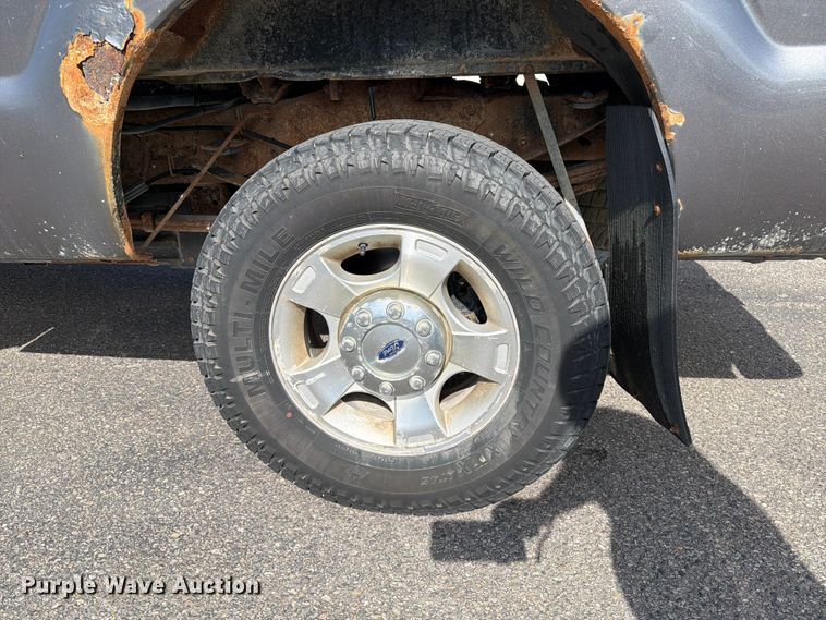 image for item FK0212 2012 Ford F350 Super Duty Crew Cab pickup truck