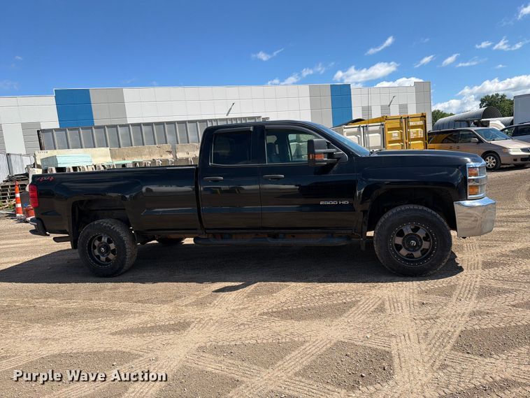 image for item FK0293 2019 Chevrolet Silverado 2500HD Ext. Cab pickup truck