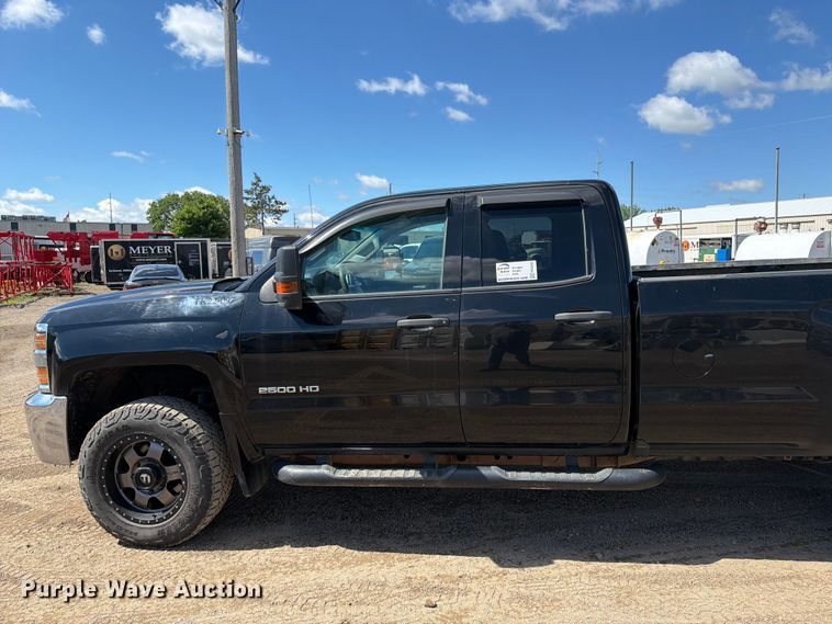 image for item FK0293 2019 Chevrolet Silverado 2500HD Ext. Cab pickup truck