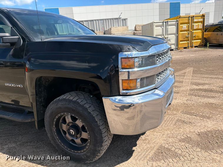 image for item FK0293 2019 Chevrolet Silverado 2500HD Ext. Cab pickup truck