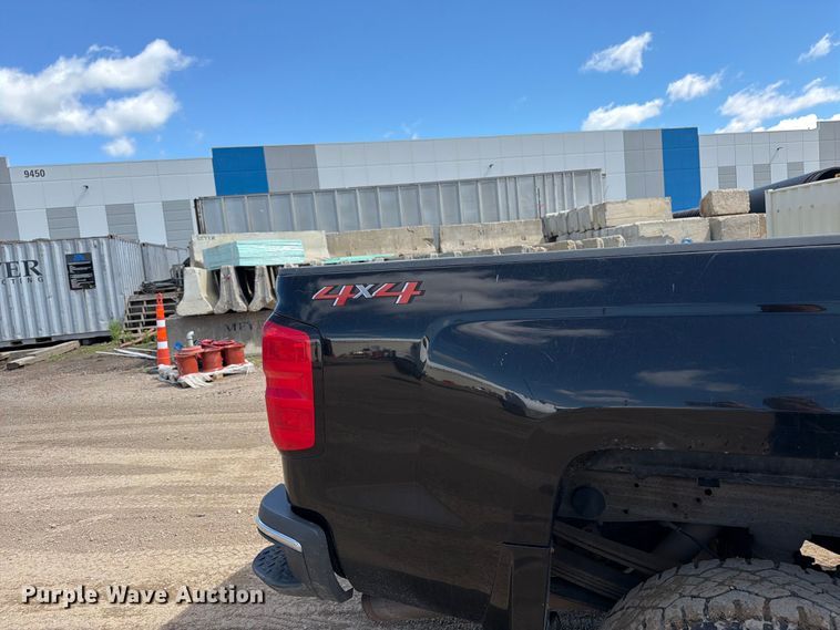 image for item FK0293 2019 Chevrolet Silverado 2500HD Ext. Cab pickup truck