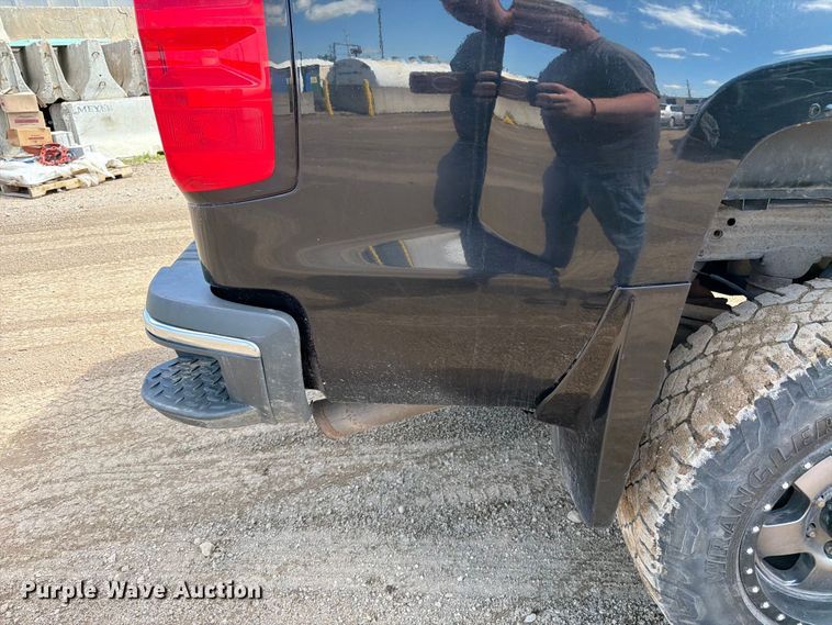 image for item FK0293 2019 Chevrolet Silverado 2500HD Ext. Cab pickup truck