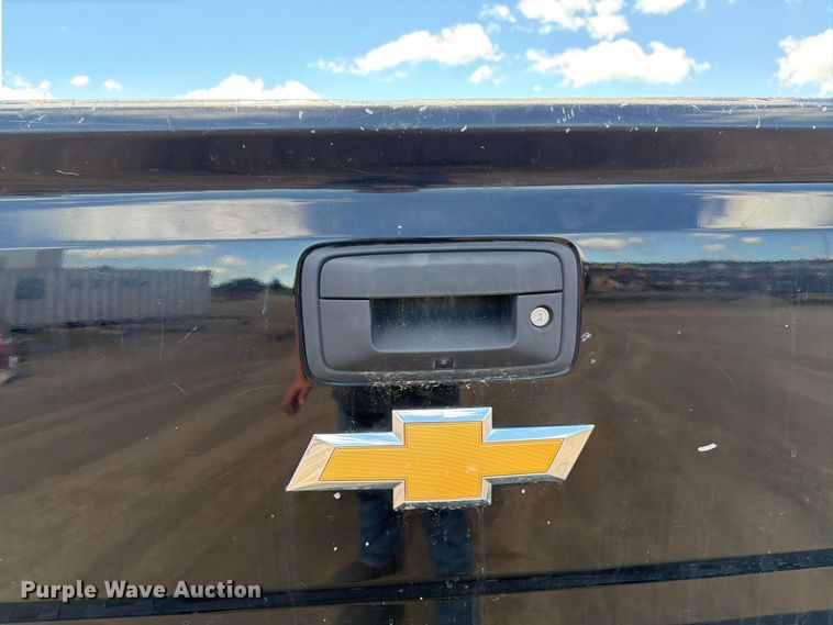 image for item FK0293 2019 Chevrolet Silverado 2500HD Ext. Cab pickup truck