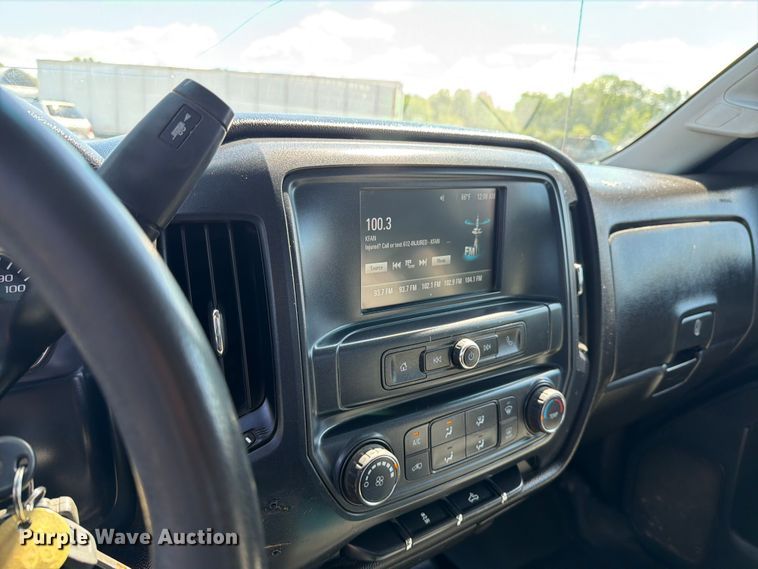 image for item FK0293 2019 Chevrolet Silverado 2500HD Ext. Cab pickup truck