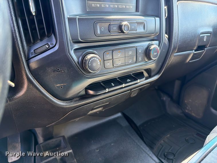 image for item FK0293 2019 Chevrolet Silverado 2500HD Ext. Cab pickup truck