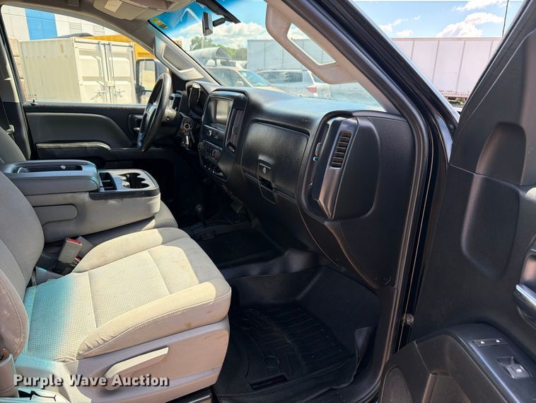 image for item FK0293 2019 Chevrolet Silverado 2500HD Ext. Cab pickup truck