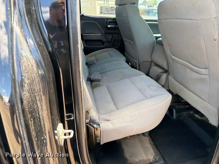 image for item FK0293 2019 Chevrolet Silverado 2500HD Ext. Cab pickup truck