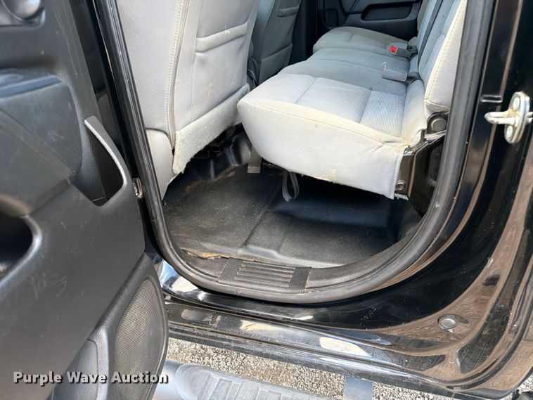 image for item FK0293 2019 Chevrolet Silverado 2500HD Ext. Cab pickup truck