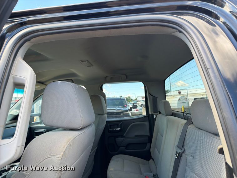 image for item FK0293 2019 Chevrolet Silverado 2500HD Ext. Cab pickup truck