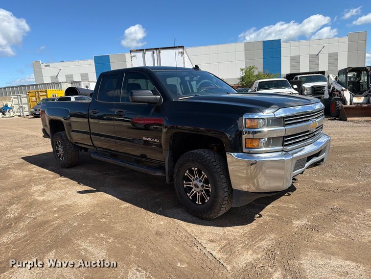 image for item FK0294 2017 Chevrolet Silverado 2500HD Ext. Cab pickup truck