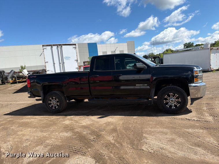 image for item FK0294 2017 Chevrolet Silverado 2500HD Ext. Cab pickup truck