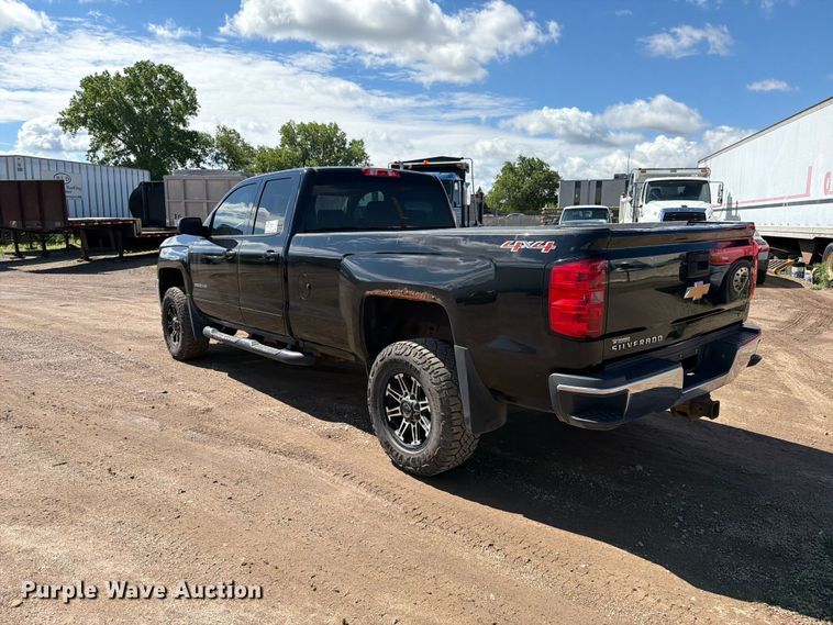image for item FK0294 2017 Chevrolet Silverado 2500HD Ext. Cab pickup truck