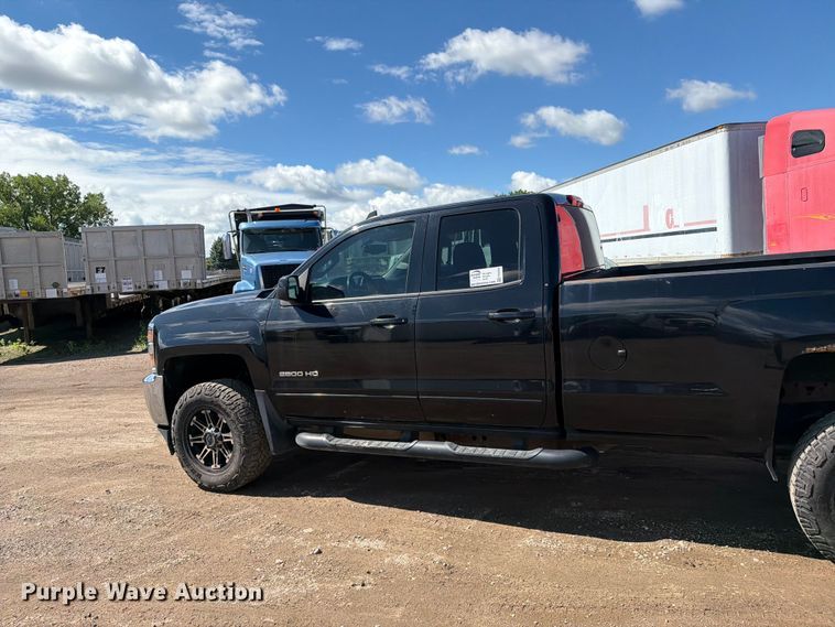 image for item FK0294 2017 Chevrolet Silverado 2500HD Ext. Cab pickup truck