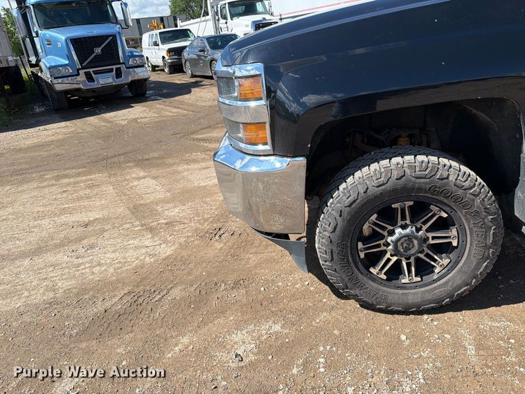 image for item FK0294 2017 Chevrolet Silverado 2500HD Ext. Cab pickup truck