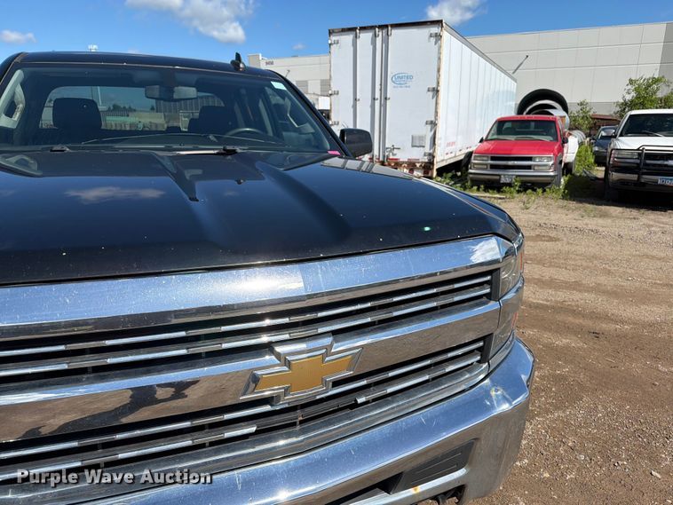 image for item FK0294 2017 Chevrolet Silverado 2500HD Ext. Cab pickup truck