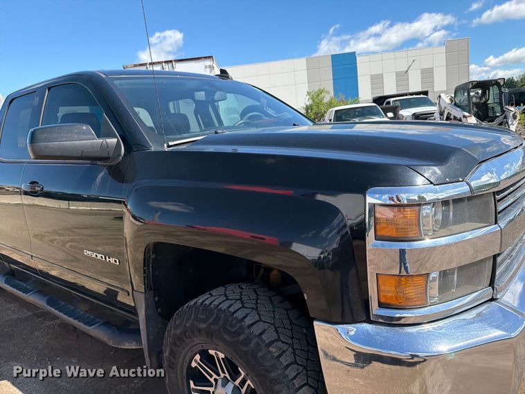 image for item FK0294 2017 Chevrolet Silverado 2500HD Ext. Cab pickup truck