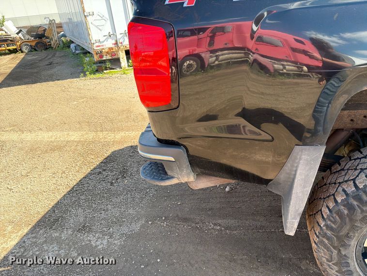 image for item FK0294 2017 Chevrolet Silverado 2500HD Ext. Cab pickup truck