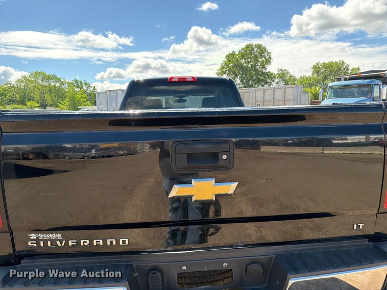 image for item FK0294 2017 Chevrolet Silverado 2500HD Ext. Cab pickup truck