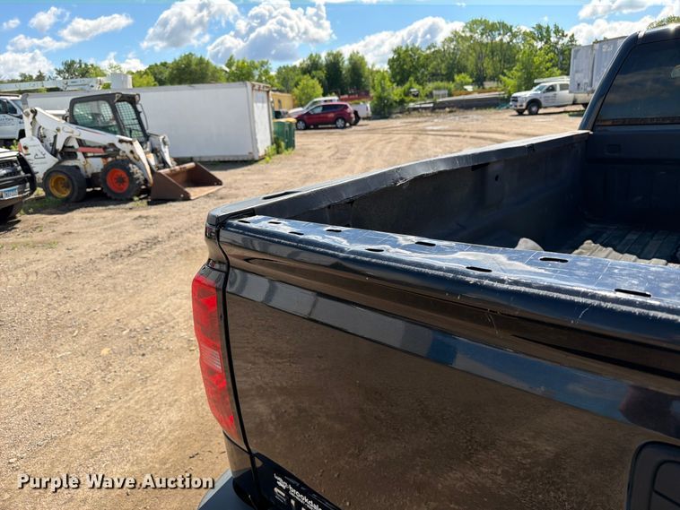 image for item FK0294 2017 Chevrolet Silverado 2500HD Ext. Cab pickup truck