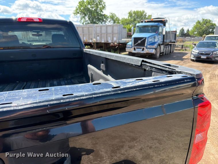 image for item FK0294 2017 Chevrolet Silverado 2500HD Ext. Cab pickup truck