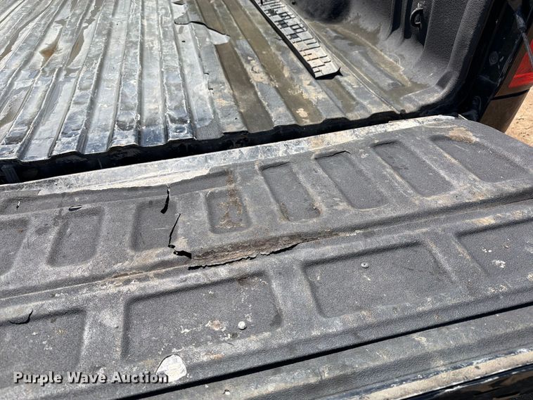 image for item FK0294 2017 Chevrolet Silverado 2500HD Ext. Cab pickup truck