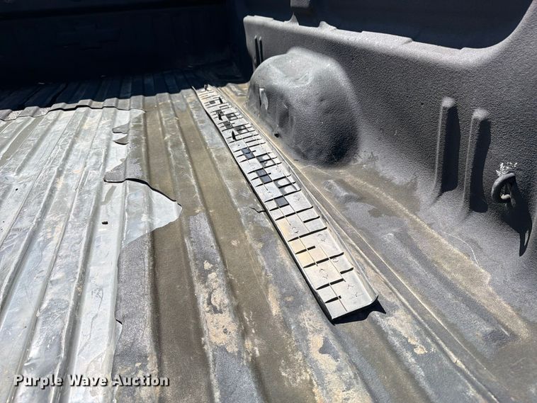image for item FK0294 2017 Chevrolet Silverado 2500HD Ext. Cab pickup truck