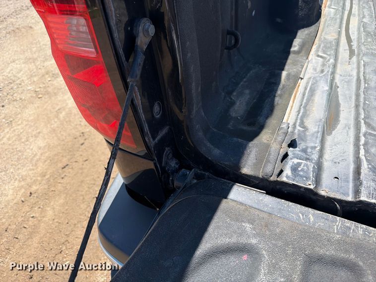 image for item FK0294 2017 Chevrolet Silverado 2500HD Ext. Cab pickup truck