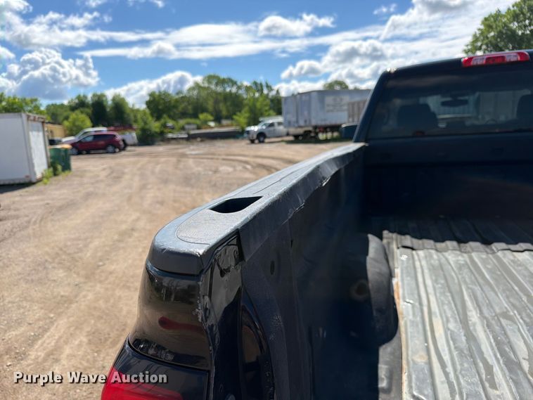 image for item FK0294 2017 Chevrolet Silverado 2500HD Ext. Cab pickup truck