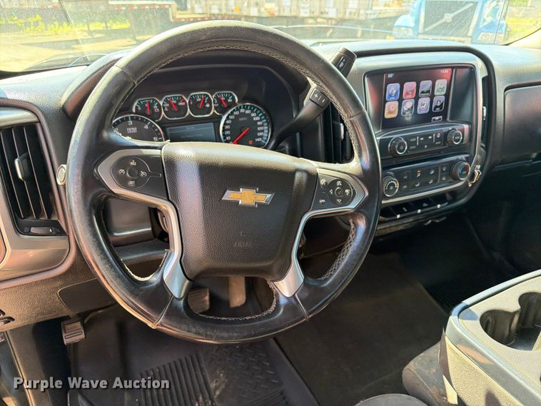 image for item FK0294 2017 Chevrolet Silverado 2500HD Ext. Cab pickup truck