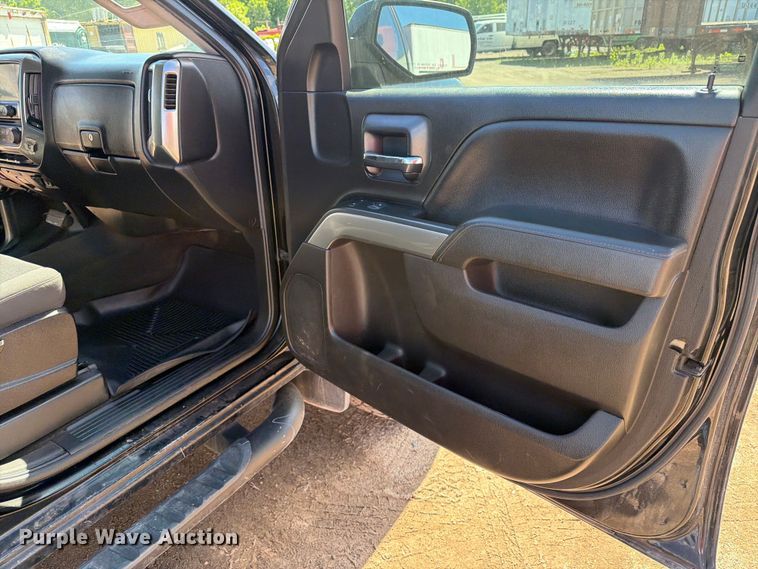 image for item FK0294 2017 Chevrolet Silverado 2500HD Ext. Cab pickup truck