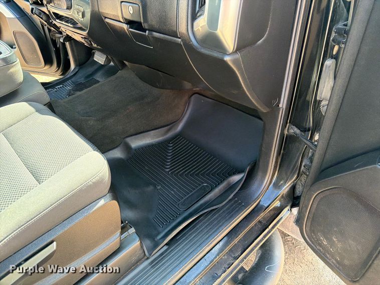 image for item FK0294 2017 Chevrolet Silverado 2500HD Ext. Cab pickup truck