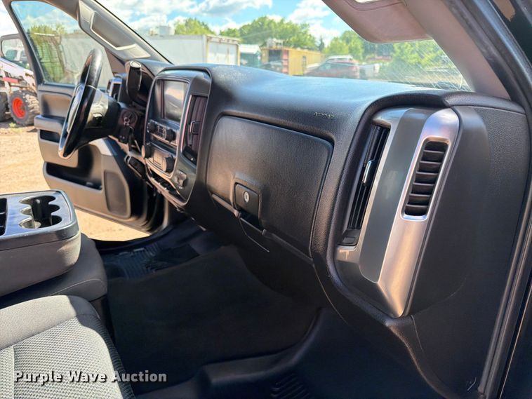image for item FK0294 2017 Chevrolet Silverado 2500HD Ext. Cab pickup truck