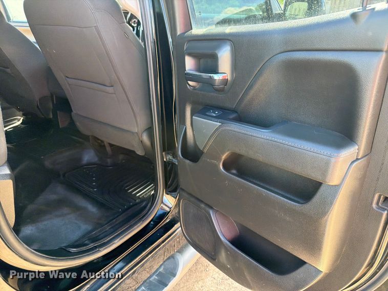 image for item FK0294 2017 Chevrolet Silverado 2500HD Ext. Cab pickup truck