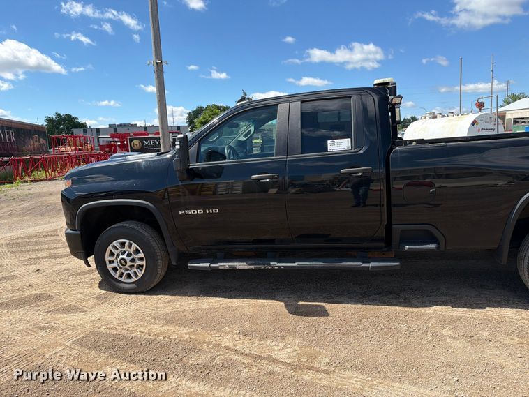 image for item FK0295 2021 Chevrolet Silverado 2500HD Ext. Cab pickup truck