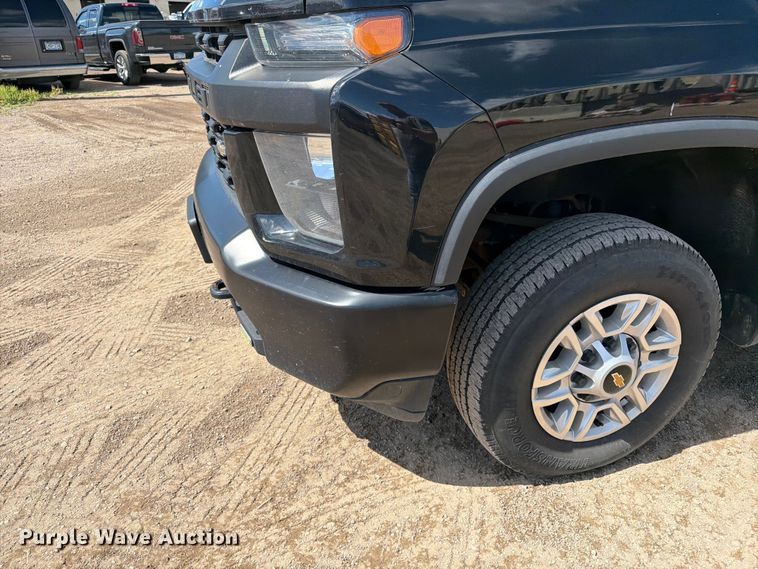 image for item FK0295 2021 Chevrolet Silverado 2500HD Ext. Cab pickup truck