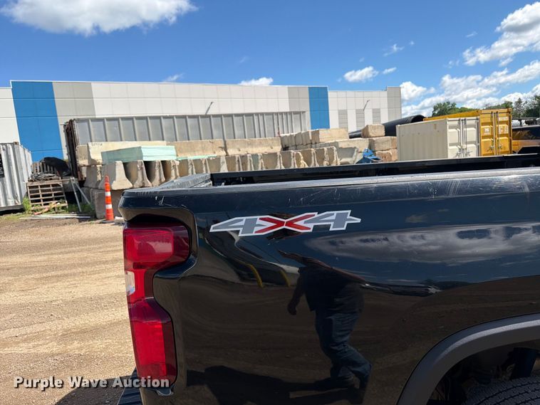 image for item FK0295 2021 Chevrolet Silverado 2500HD Ext. Cab pickup truck