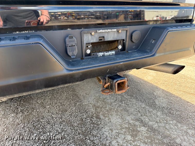 image for item FK0295 2021 Chevrolet Silverado 2500HD Ext. Cab pickup truck