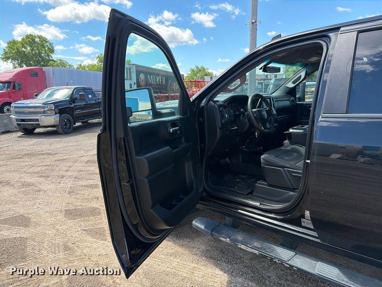image for item FK0295 2021 Chevrolet Silverado 2500HD Ext. Cab pickup truck