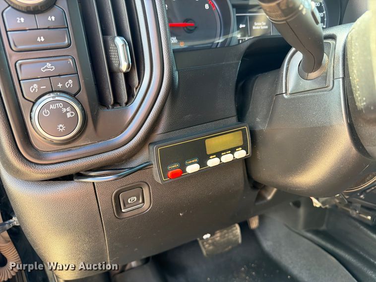 image for item FK0295 2021 Chevrolet Silverado 2500HD Ext. Cab pickup truck