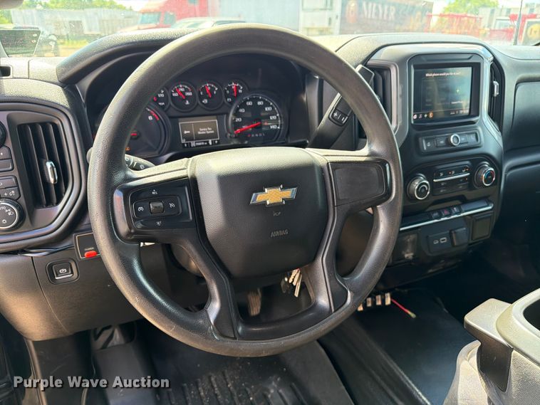 image for item FK0295 2021 Chevrolet Silverado 2500HD Ext. Cab pickup truck