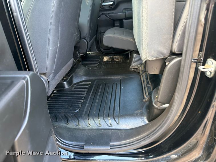image for item FK0295 2021 Chevrolet Silverado 2500HD Ext. Cab pickup truck
