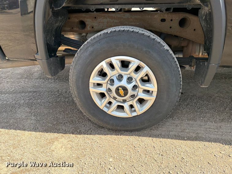 image for item FK0295 2021 Chevrolet Silverado 2500HD Ext. Cab pickup truck