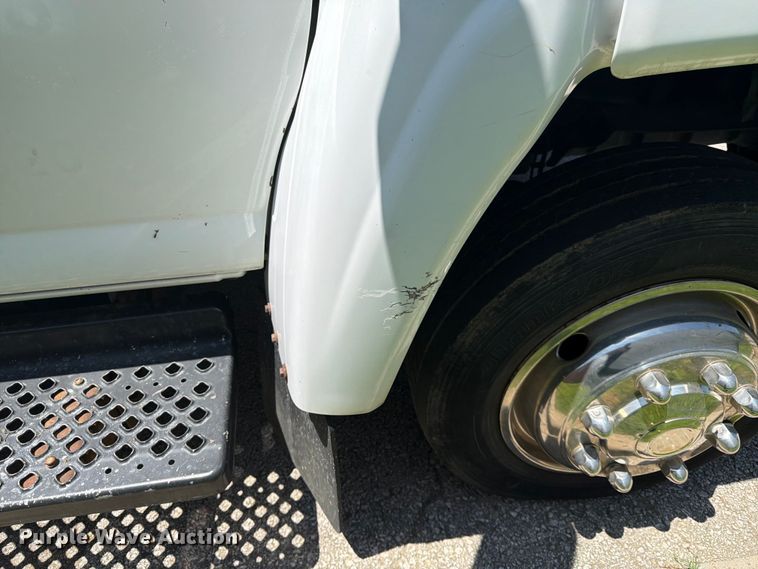 image for item FK3014 2007 GMC C5500 rollback truck