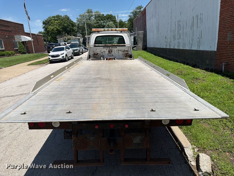 image for item FK3014 2007 GMC C5500 rollback truck