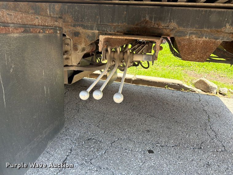 image for item FK3014 2007 GMC C5500 rollback truck