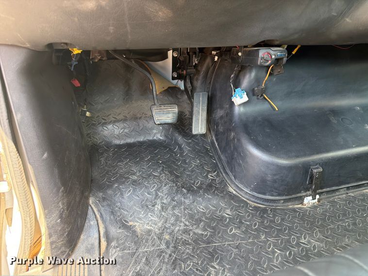 image for item FK3014 2007 GMC C5500 rollback truck