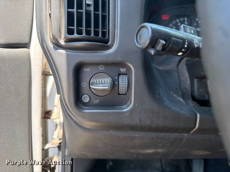 image for item FK3014 2007 GMC C5500 rollback truck