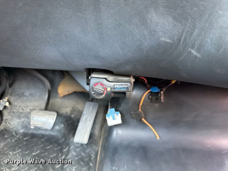 image for item FK3014 2007 GMC C5500 rollback truck