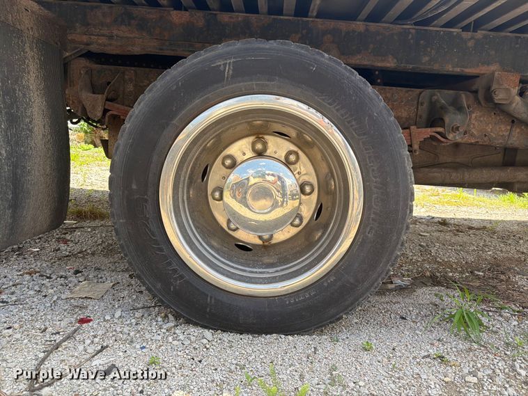image for item FK3014 2007 GMC C5500 rollback truck